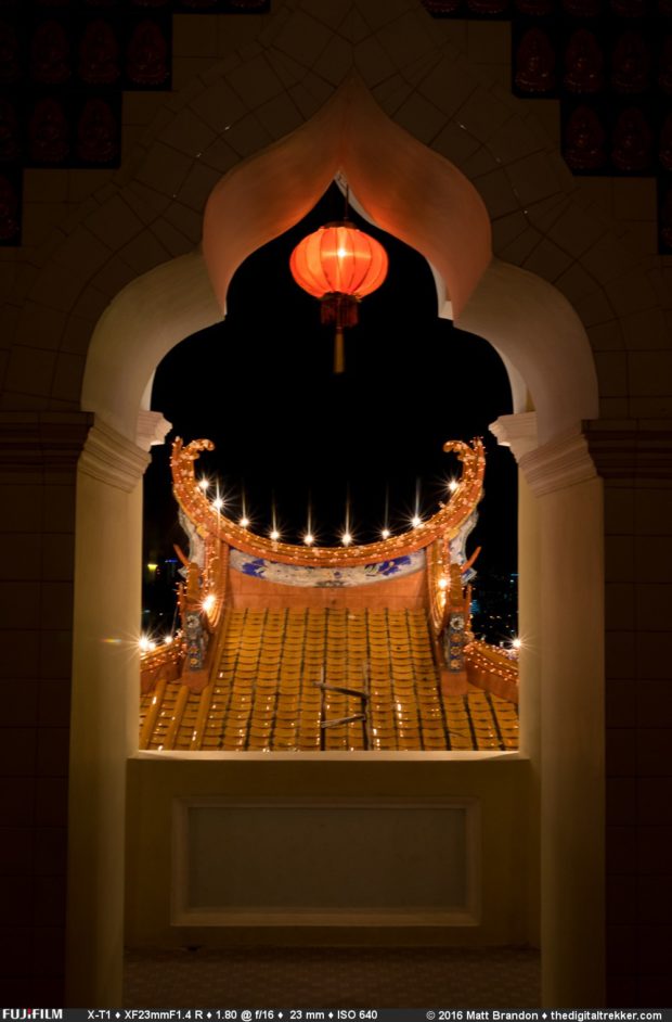 I found this arched door way on the first level of the pagoda at Kek Lok Si to be a true blend of Malay (read Muslim) and Chinese architecture. 