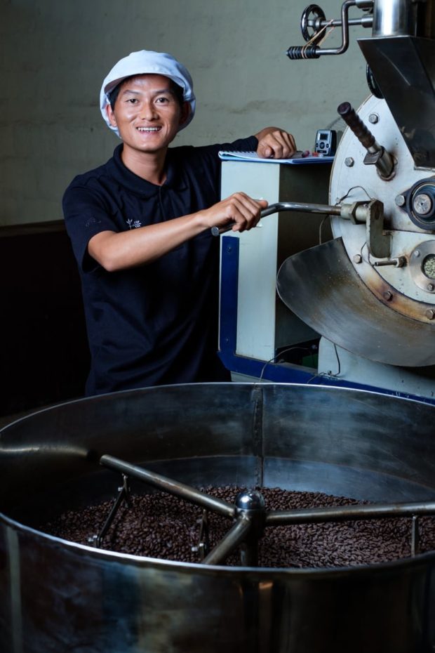 Som Phet, is a master roaster for Saffron Coffee.