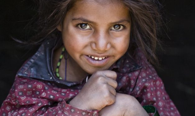Steve McCurry Sharp