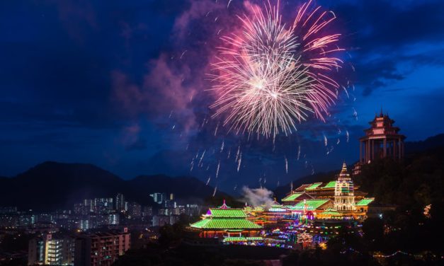 Luck Happens: Kek Lok Si Temple